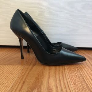 Zara real black leather pumps